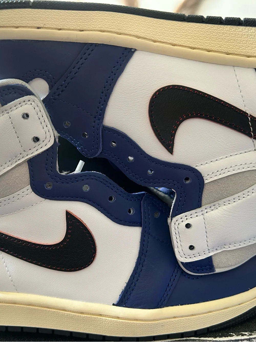 Jordan Men's Sneakers — White, Blue and Black